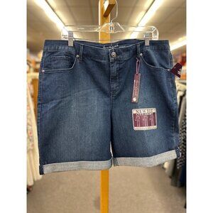 Gloria Vanderbilt Ladies 18W Blue Jean City Shorts With Slimming Fit & Rolled He